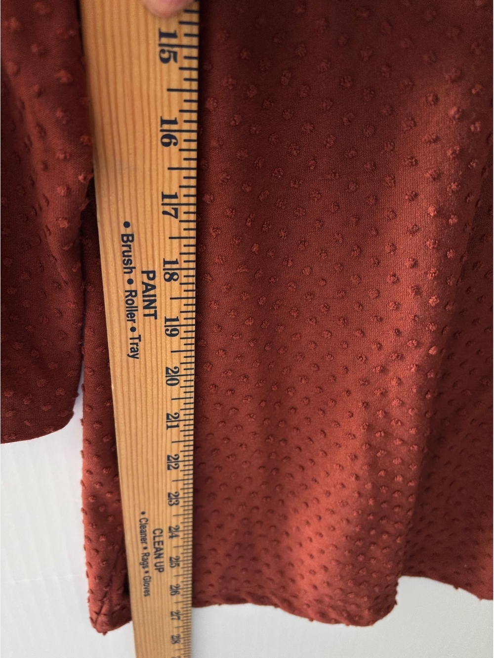 Rochelli Women's 2X Rust Textured 3/4 Sleeve Top with Decorative Cutouts - Picture 5 of 7